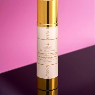 Supreme Body Therapy Lotion supports cellular vitality, collagen renewal, and long-term resilience leaving skin firmer, smoother, deeply nourished, and comforted from head to toe.
Powered by 20 years of research and mineral-rich Slovenian thermal water, this fast-absorbing formula strengthens the skin barrier, soothes dryness, and protects against visible aging without ever feeling heavy.
Because youthful skin isn’t just about appearance it’s about how well your skin functions over time.
#SkinLongevity #BodyCareRitual #SupremeBodyTherapy #DrAsyaGrafy